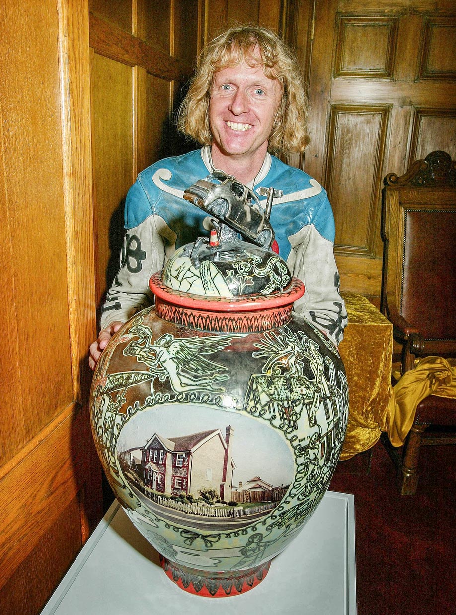 Chelmsford Sissies pot